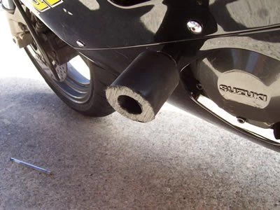 R&G CP0024BL Valdoppen Set Zwart Suzuki GSXR400 90- 4 R&G CP0024BL Valdoppen Set Zwart Suzuki GSXR400 90- - Afbeelding 2