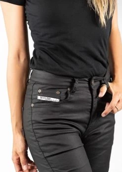 John Doe Betty Biker Jeggings Zwart Motorbroek 13 John Doe Betty Biker Jeggings Zwart Motorbroek -Kortingswinkel Voor Motoruitrusting john doe betty biker jeggings black jdj4009 broekzak 7228